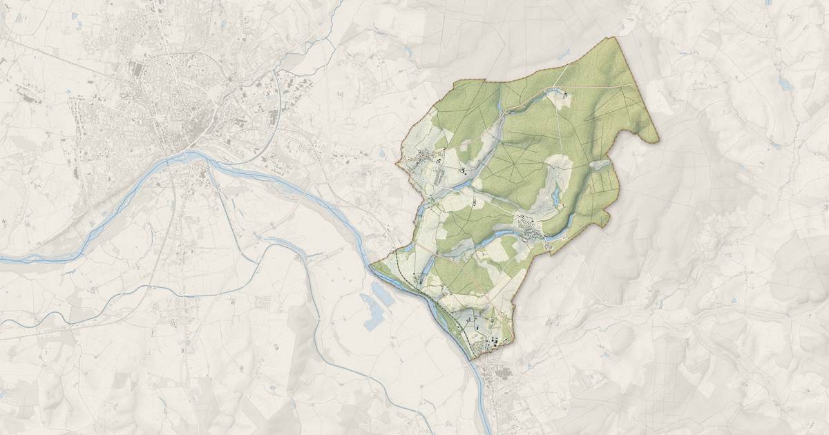 Portrait cartographique de Sauvigny-les-Bois : relief, eau, forêts, bâti et voies, calculés à partir des données de l'IGN