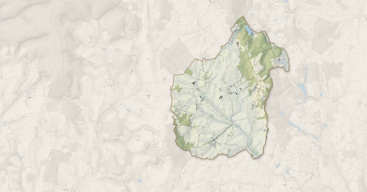 Portrait cartographique de Saxi-Bourdon : relief, eau, forêts, bâti et voies, calculés à partir des données de l'IGN