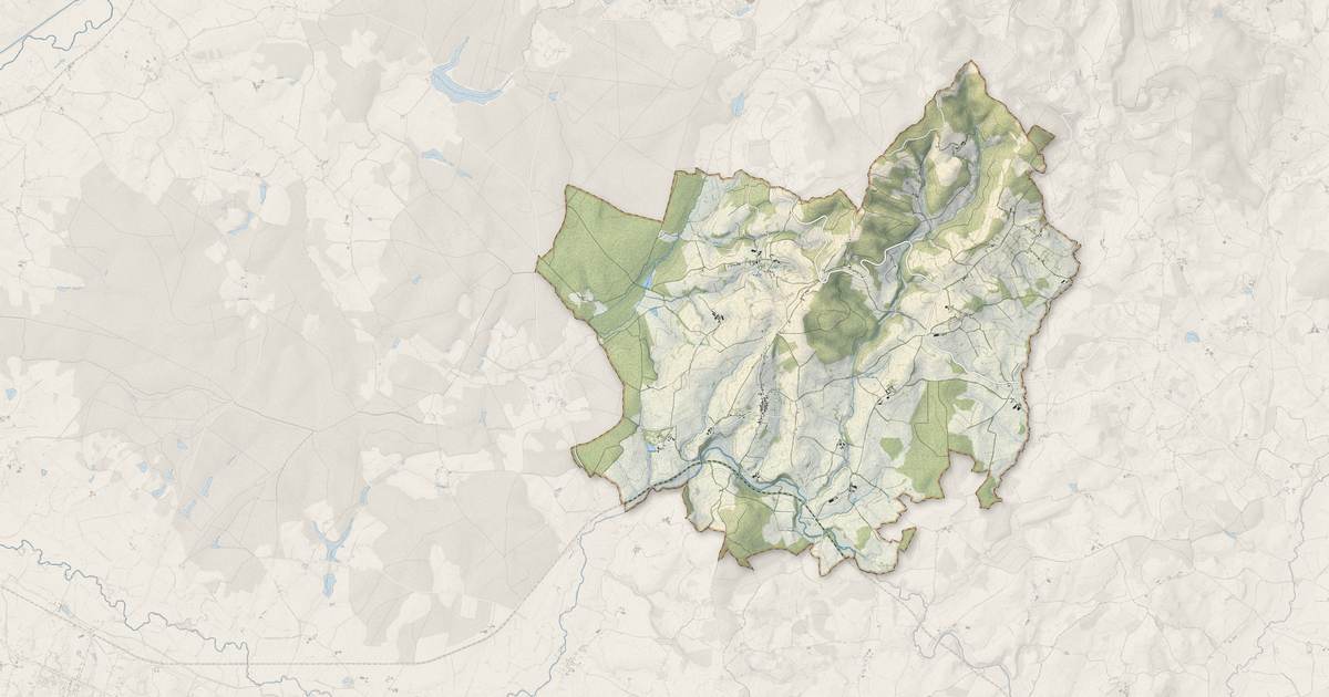 Portrait cartographique de Sémelay : relief, eau, forêts, bâti et voies, calculés à partir des données de l'IGN
