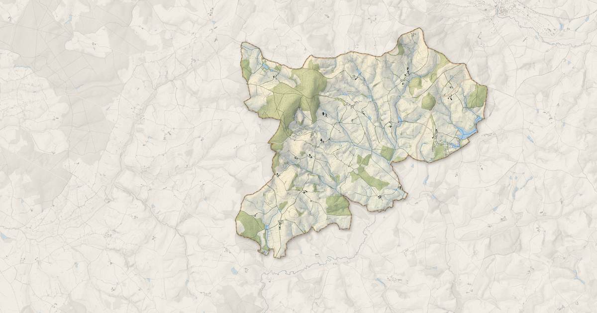 Portrait cartographique de Tazilly : relief, eau, forêts, bâti et voies, calculés à partir des données de l'IGN