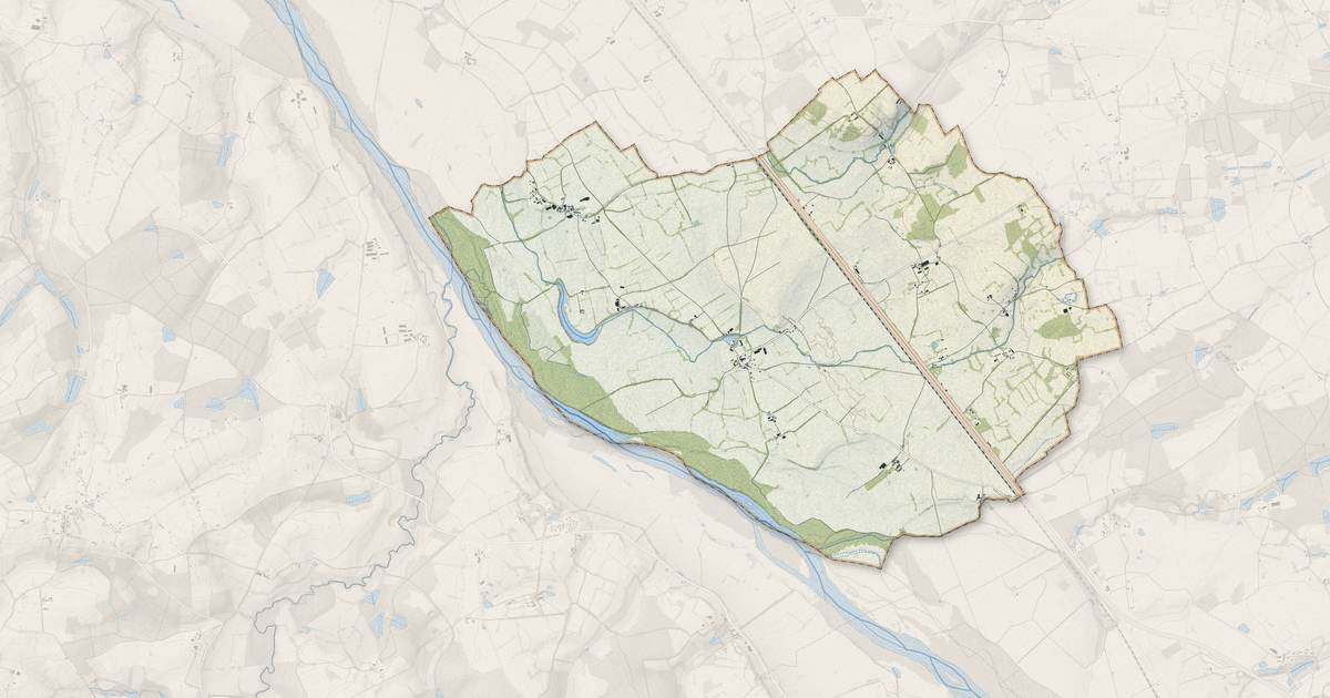 Portrait cartographique de Tresnay : relief, eau, forêts, bâti et voies, calculés à partir des données de l'IGN