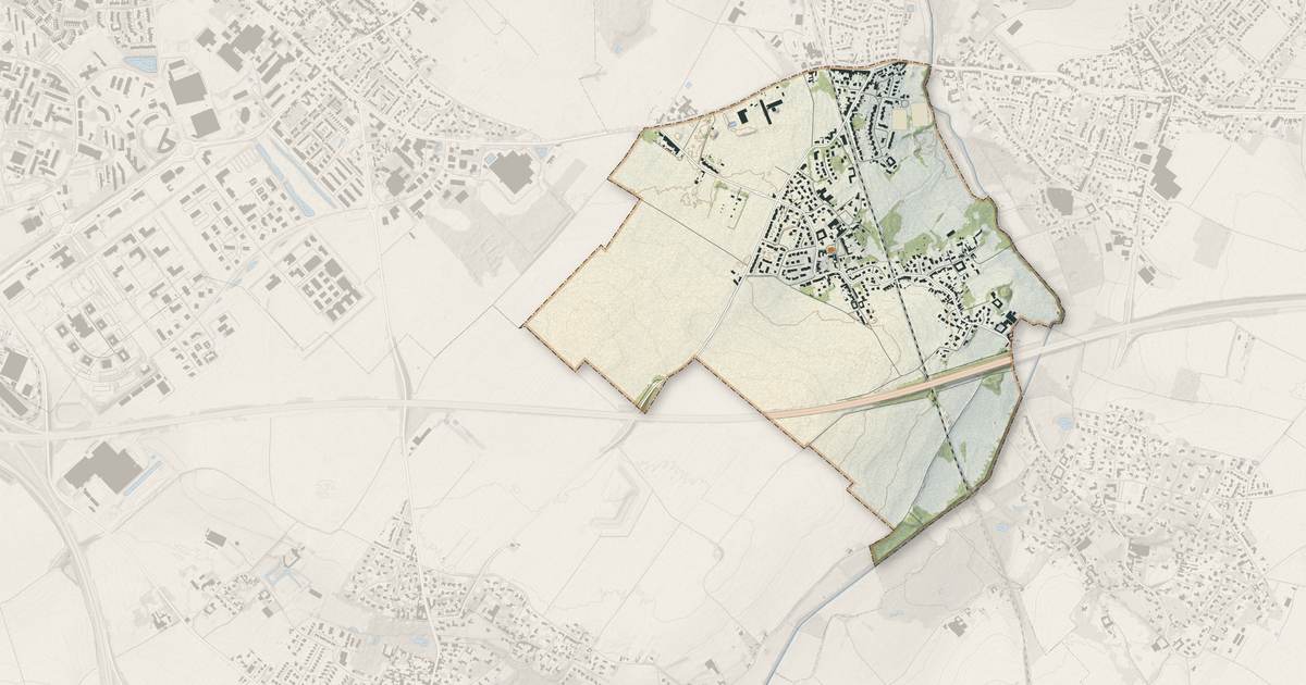Portrait cartographique de Anstaing : relief, eau, forêts, bâti et voies, calculés à partir des données de l'IGN