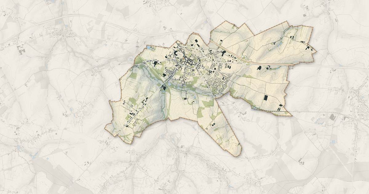 Portrait cartographique de Bavay : relief, eau, forêts, bâti et voies, calculés à partir des données de l'IGN
