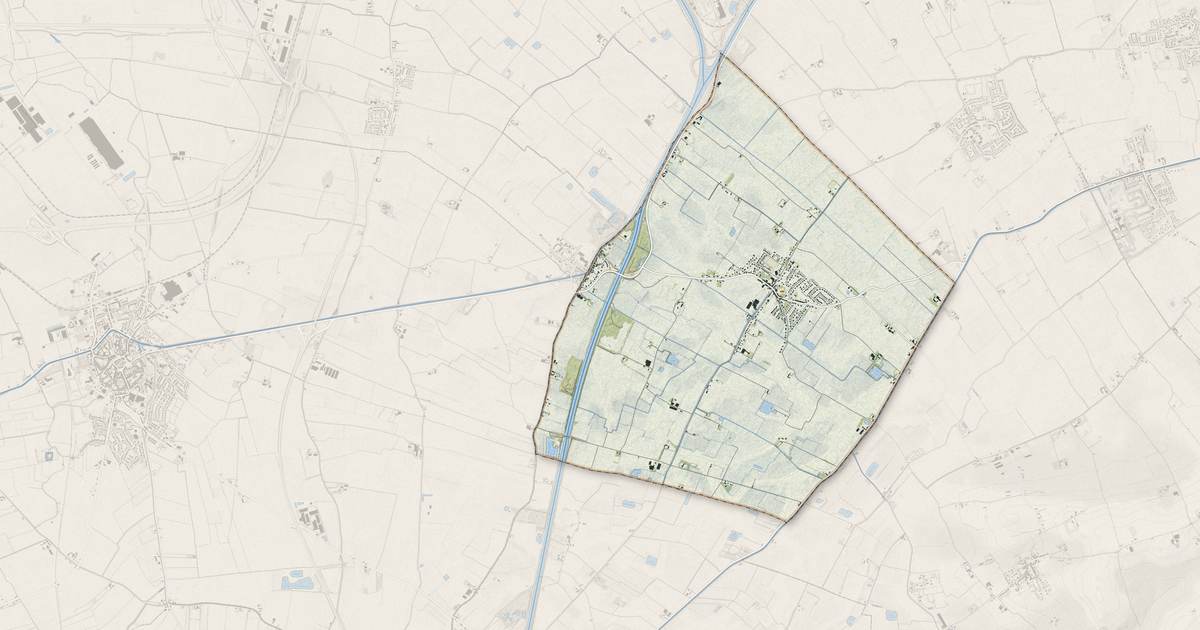Portrait cartographique de Brouckerque : relief, eau, forêts, bâti et voies, calculés à partir des données de l'IGN