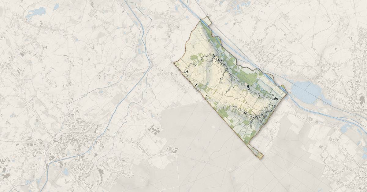 Portrait cartographique de Bruille-Saint-Amand : relief, eau, forêts, bâti et voies, calculés à partir des données de l'IGN