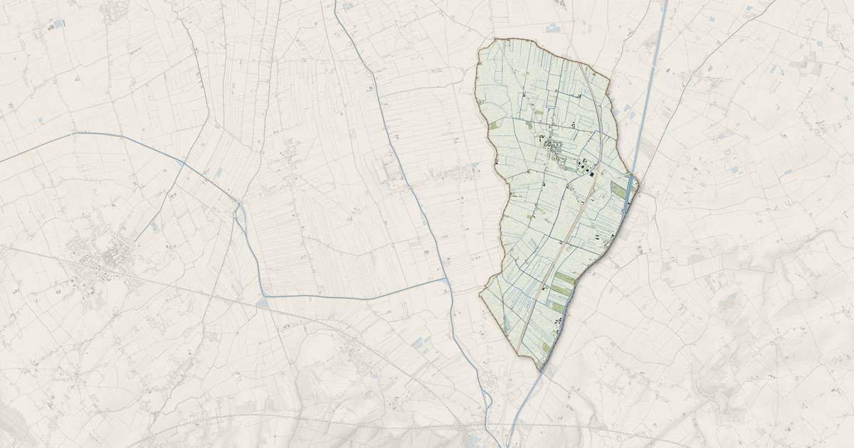 Portrait cartographique de Cappelle-Brouck : relief, eau, forêts, bâti et voies, calculés à partir des données de l'IGN