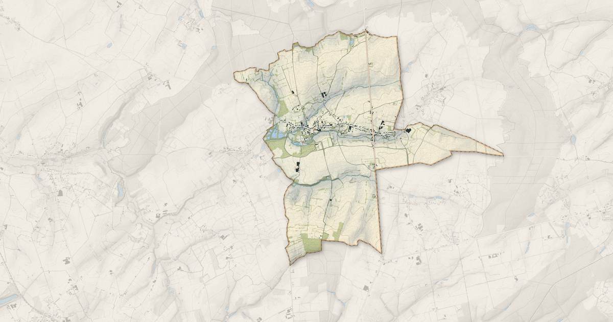 Portrait cartographique de Dourlers : relief, eau, forêts, bâti et voies, calculés à partir des données de l'IGN