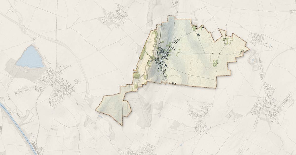 Portrait cartographique de Erchin : relief, eau, forêts, bâti et voies, calculés à partir des données de l'IGN