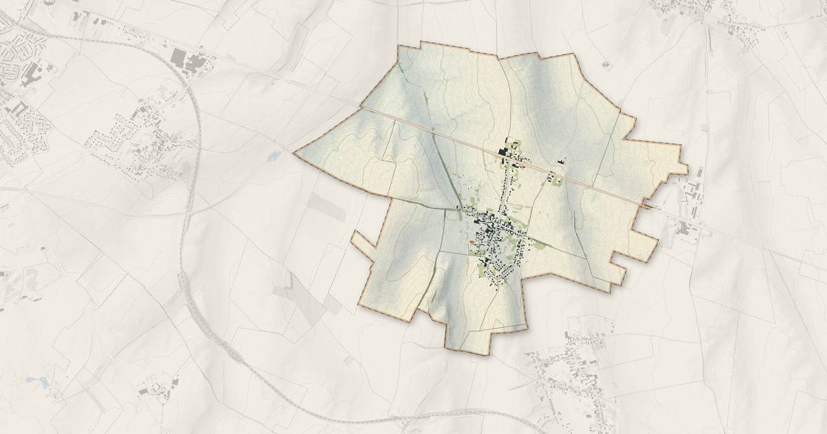 Portrait cartographique de Estourmel : relief, eau, forêts, bâti et voies, calculés à partir des données de l'IGN