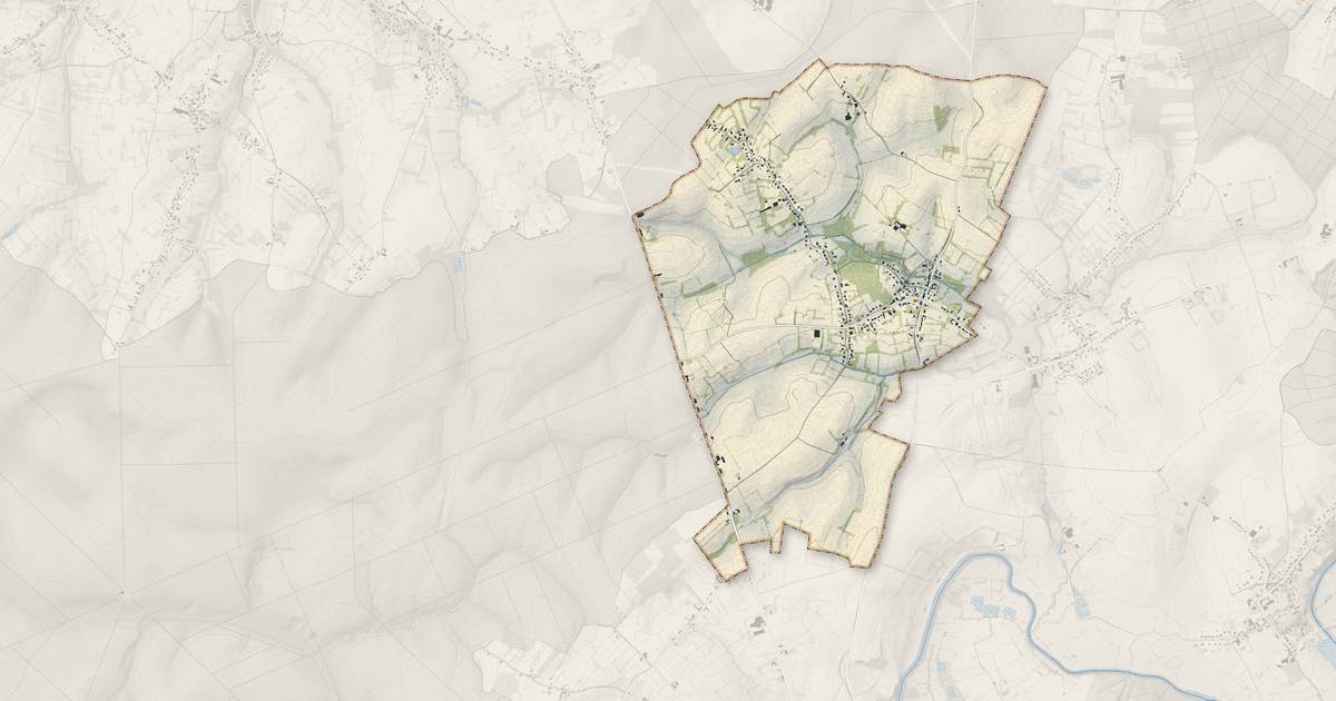 Portrait cartographique de Hargnies : relief, eau, forêts, bâti et voies, calculés à partir des données de l'IGN