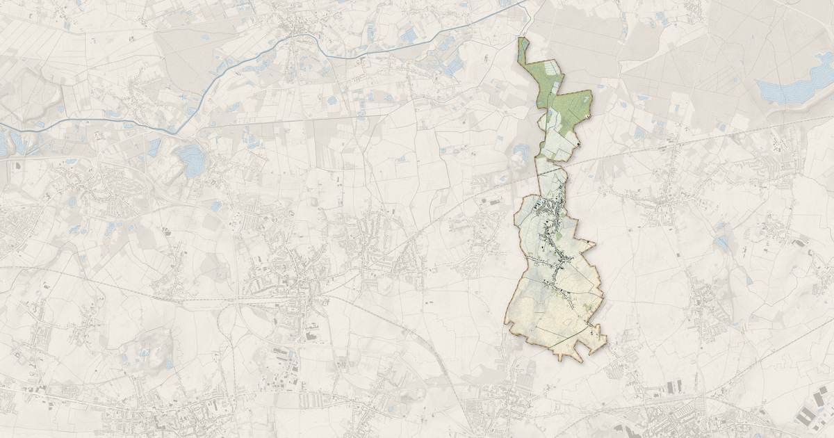 Portrait cartographique de Hélesmes : relief, eau, forêts, bâti et voies, calculés à partir des données de l'IGN