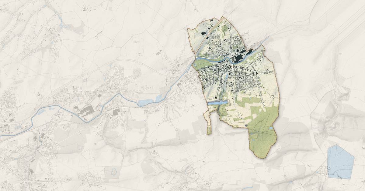 Portrait cartographique de Jeumont : relief, eau, forêts, bâti et voies, calculés à partir des données de l'IGN