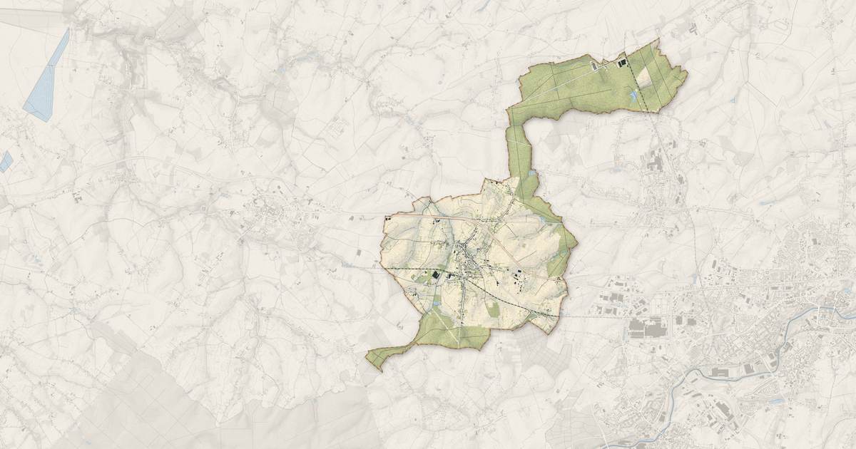 Portrait cartographique de La Longueville : relief, eau, forêts, bâti et voies, calculés à partir des données de l'IGN