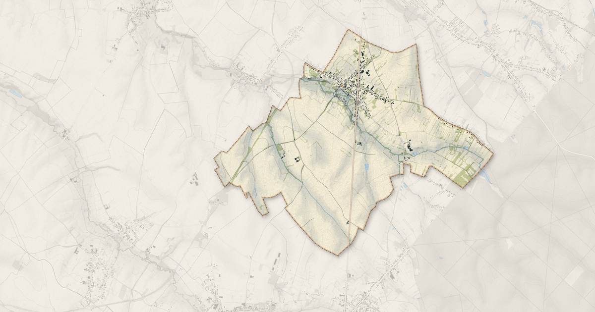 Portrait cartographique de Louvignies-Quesnoy : relief, eau, forêts, bâti et voies, calculés à partir des données de l'IGN