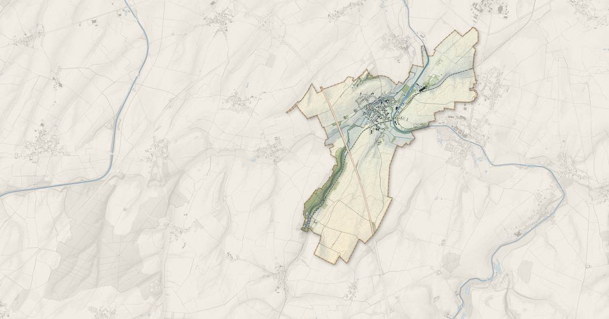 Portrait cartographique de Marcoing : relief, eau, forêts, bâti et voies, calculés à partir des données de l'IGN