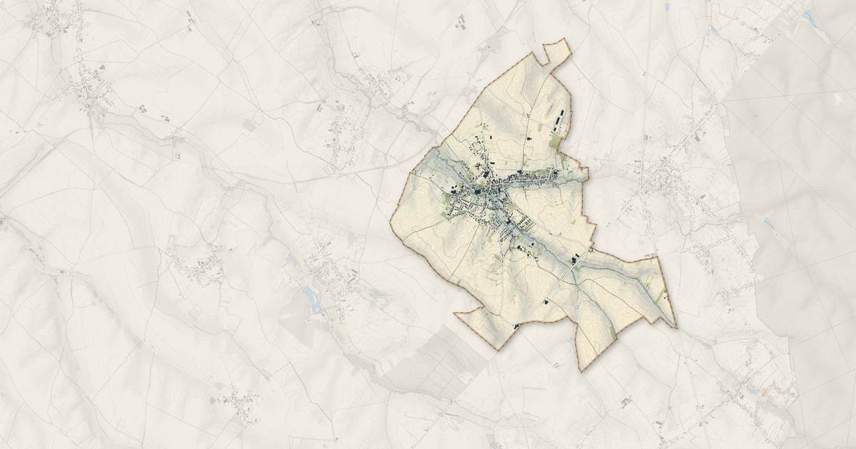 Portrait cartographique de Poix-du-Nord : relief, eau, forêts, bâti et voies, calculés à partir des données de l'IGN
