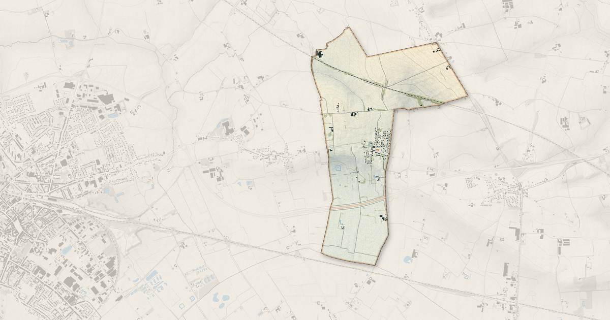 Portrait cartographique de Pradelles : relief, eau, forêts, bâti et voies, calculés à partir des données de l'IGN