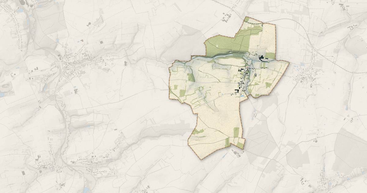 Portrait cartographique de Quiévelon : relief, eau, forêts, bâti et voies, calculés à partir des données de l'IGN