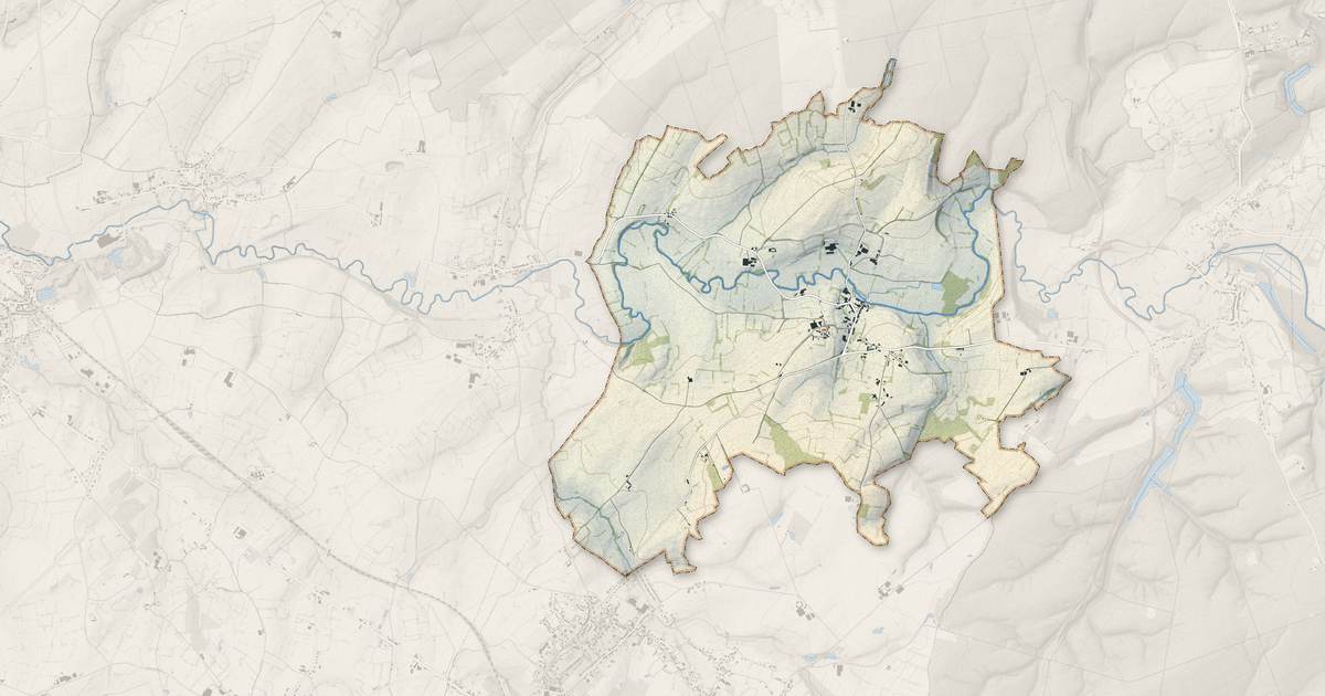 Portrait cartographique de Ramousies : relief, eau, forêts, bâti et voies, calculés à partir des données de l'IGN