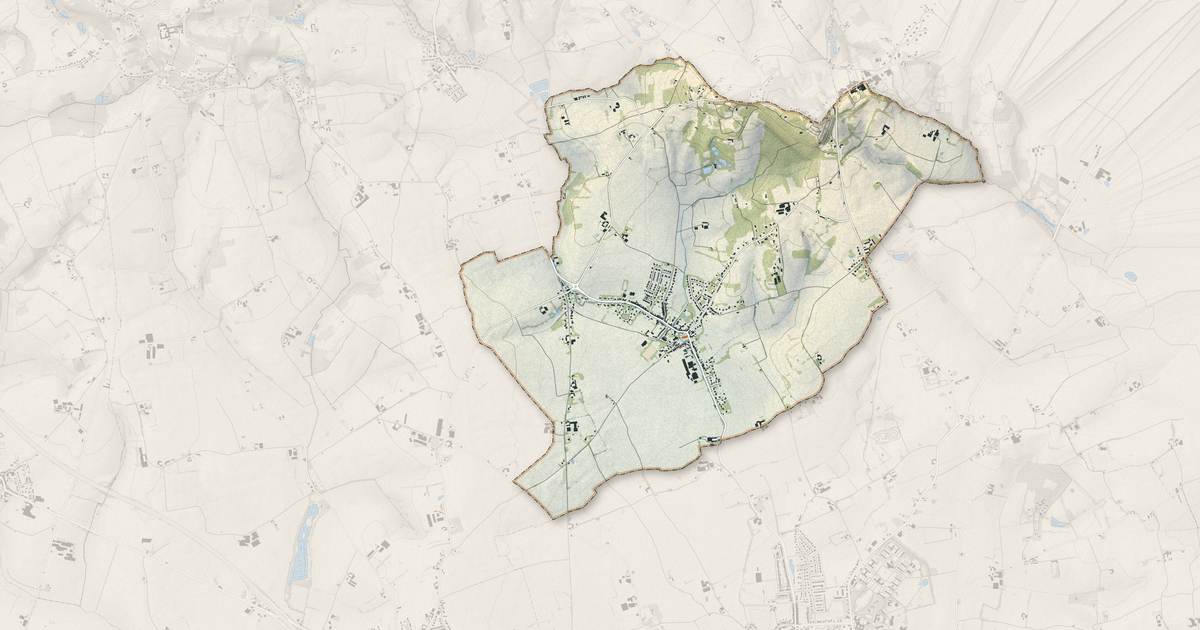 Portrait cartographique de Saint-Jans-Cappel : relief, eau, forêts, bâti et voies, calculés à partir des données de l'IGN