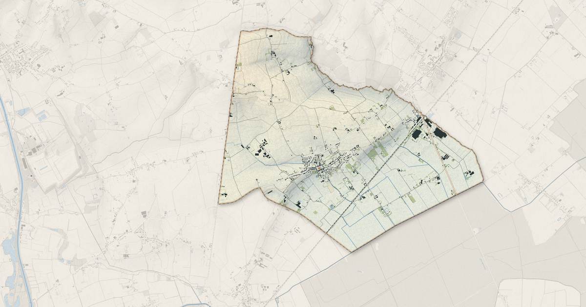 Portrait cartographique de Steenbecque : relief, eau, forêts, bâti et voies, calculés à partir des données de l'IGN