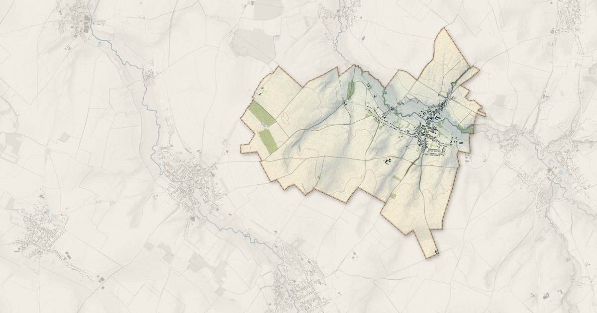 Portrait cartographique de Verchain-Maugré : relief, eau, forêts, bâti et voies, calculés à partir des données de l'IGN