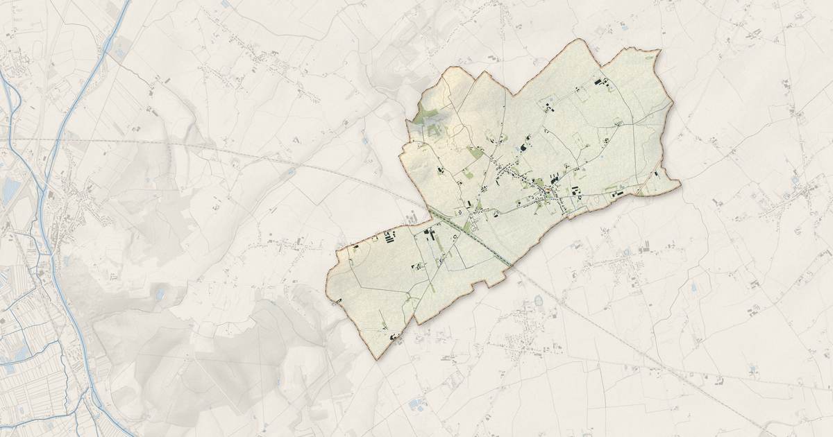 Portrait cartographique de Volckerinckhove : relief, eau, forêts, bâti et voies, calculés à partir des données de l'IGN