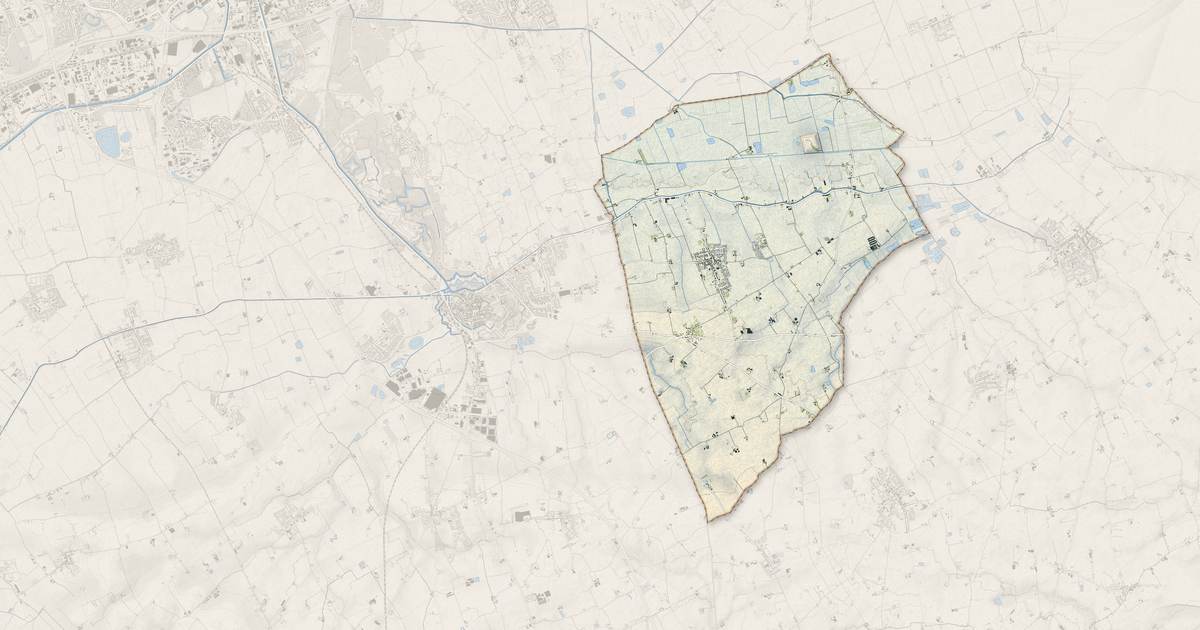 Portrait cartographique de Warhem : relief, eau, forêts, bâti et voies, calculés à partir des données de l'IGN
