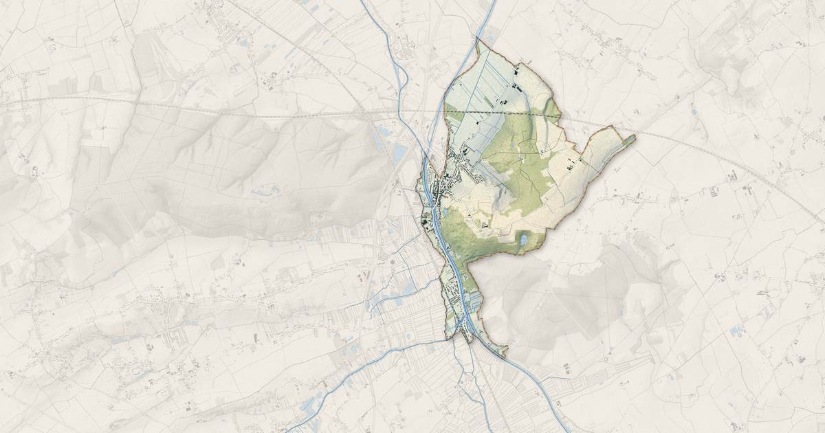 Portrait cartographique de Watten : relief, eau, forêts, bâti et voies, calculés à partir des données de l'IGN