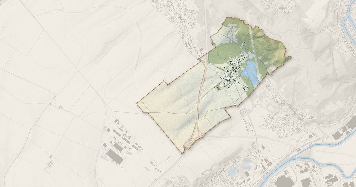 Portrait cartographique de Bienville : relief, eau, forêts, bâti et voies, calculés à partir des données de l'IGN
