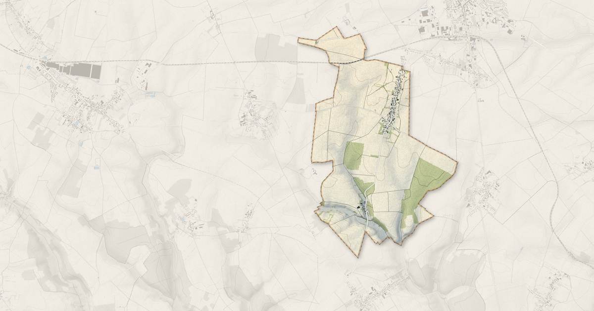 Portrait cartographique de Briot : relief, eau, forêts, bâti et voies, calculés à partir des données de l'IGN
