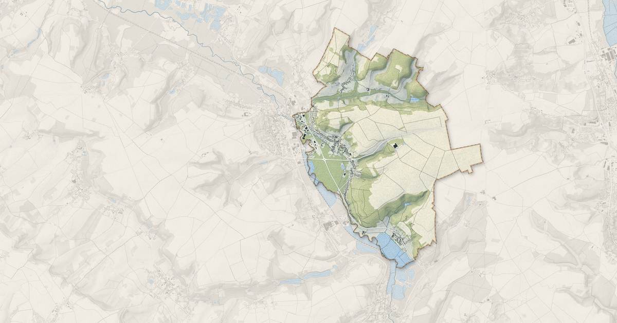 Portrait cartographique de Bury : relief, eau, forêts, bâti et voies, calculés à partir des données de l'IGN