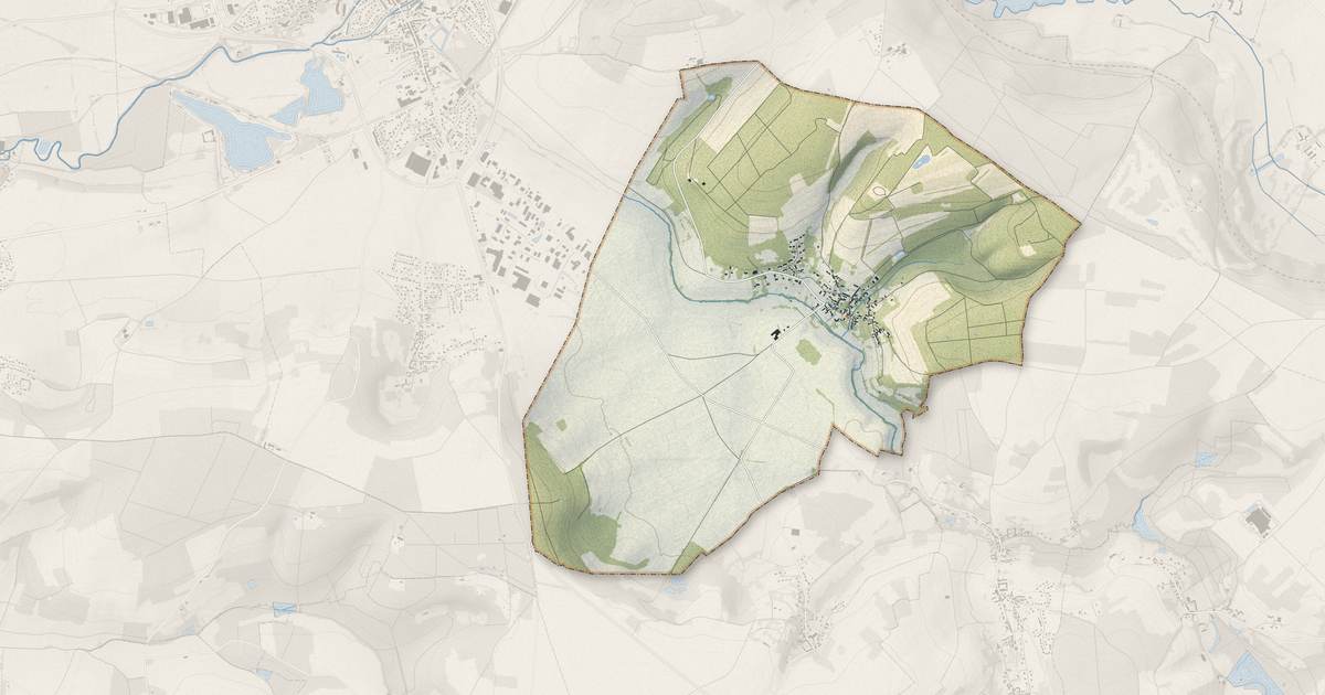 Portrait cartographique de Chambors : relief, eau, forêts, bâti et voies, calculés à partir des données de l'IGN