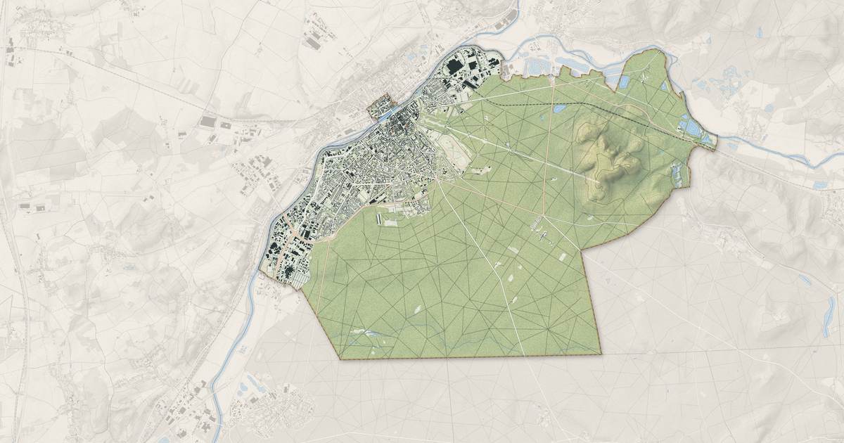 Portrait cartographique de Compiègne : relief, eau, forêts, bâti et voies, calculés à partir des données de l'IGN