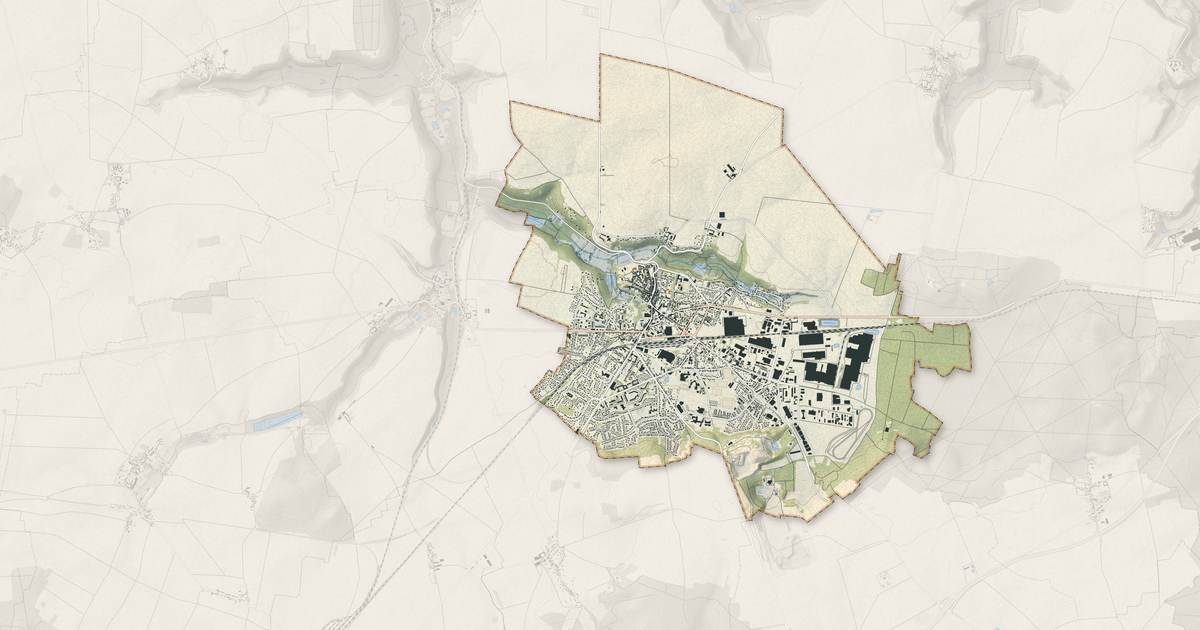 Portrait cartographique de Crépy-en-Valois : relief, eau, forêts, bâti et voies, calculés à partir des données de l'IGN