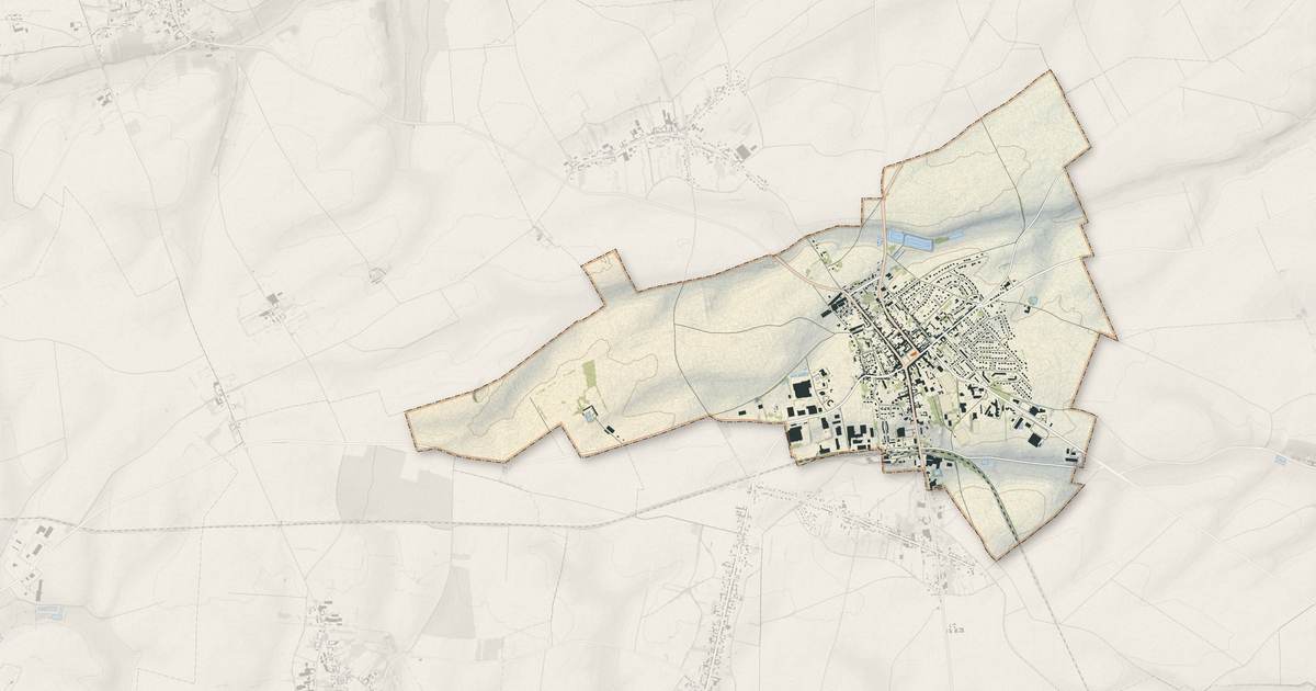 Portrait cartographique de Grandvilliers : relief, eau, forêts, bâti et voies, calculés à partir des données de l'IGN