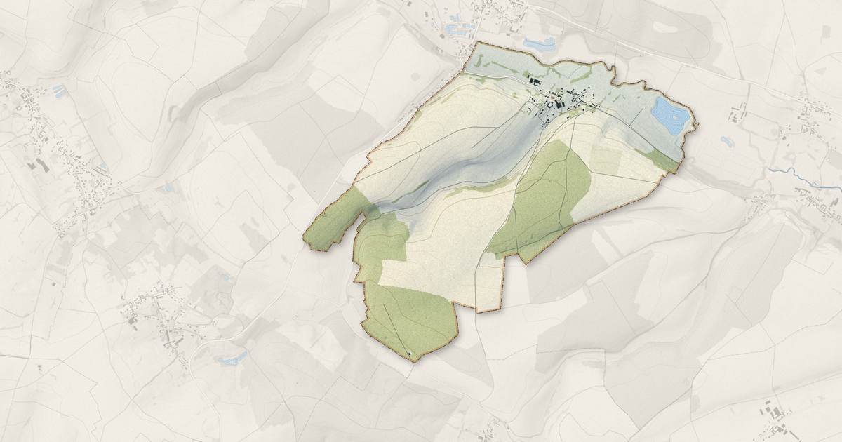 Portrait cartographique de Haucourt : relief, eau, forêts, bâti et voies, calculés à partir des données de l'IGN