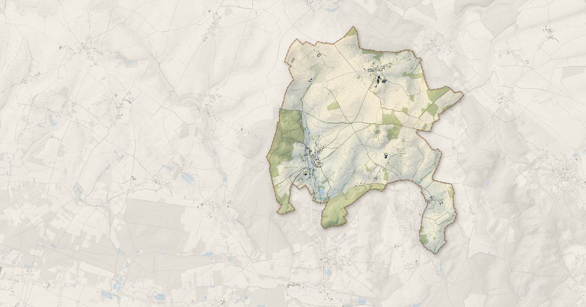 Portrait cartographique de Hodenc-en-Bray : relief, eau, forêts, bâti et voies, calculés à partir des données de l'IGN