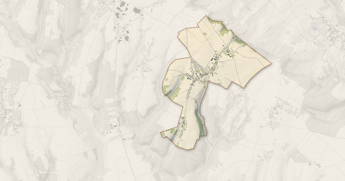 Portrait cartographique de Lachapelle-Saint-Pierre : relief, eau, forêts, bâti et voies, calculés à partir des données de l'IGN