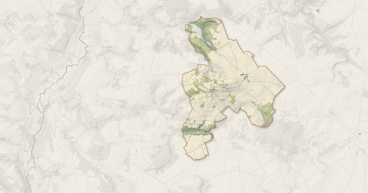Portrait cartographique de Montjavoult : relief, eau, forêts, bâti et voies, calculés à partir des données de l'IGN