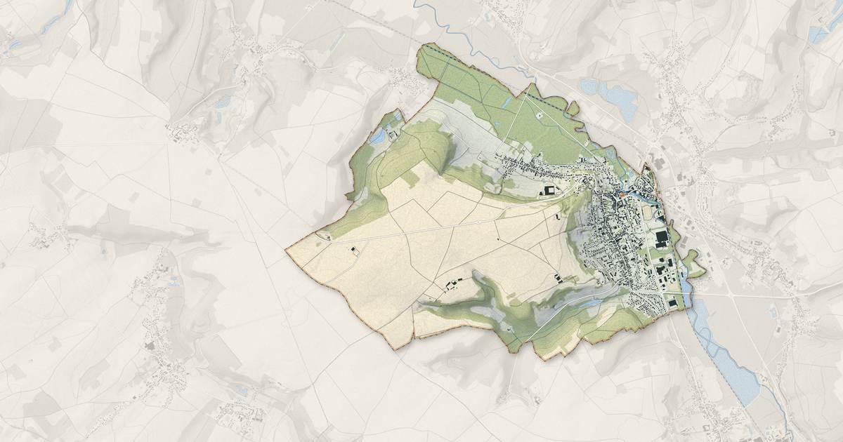 Portrait cartographique de Mouy : relief, eau, forêts, bâti et voies, calculés à partir des données de l'IGN