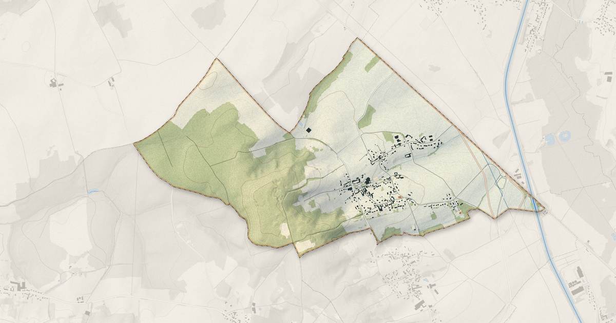 Portrait cartographique de Porquéricourt : relief, eau, forêts, bâti et voies, calculés à partir des données de l'IGN