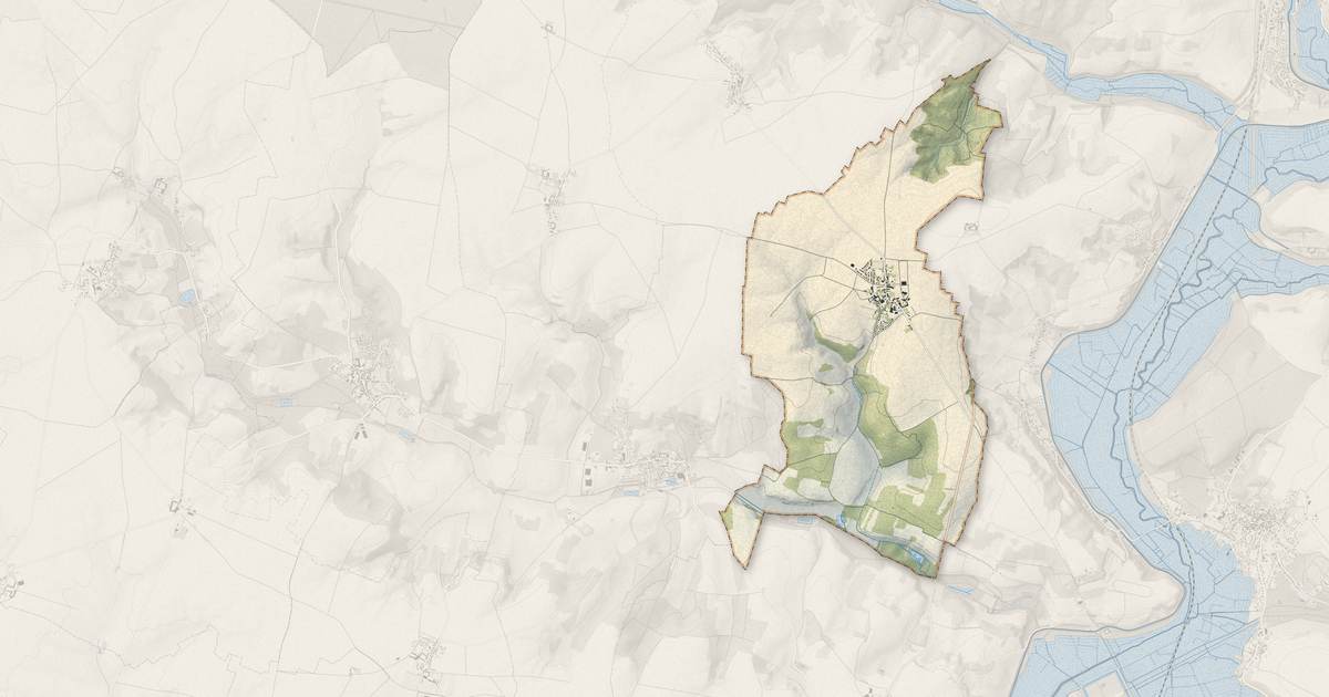 Portrait cartographique de Rouvres-en-Multien : relief, eau, forêts, bâti et voies, calculés à partir des données de l'IGN