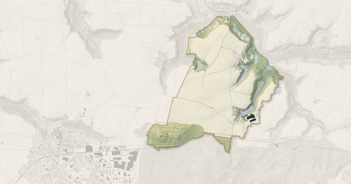 Portrait cartographique de Russy-Bémont : relief, eau, forêts, bâti et voies, calculés à partir des données de l'IGN