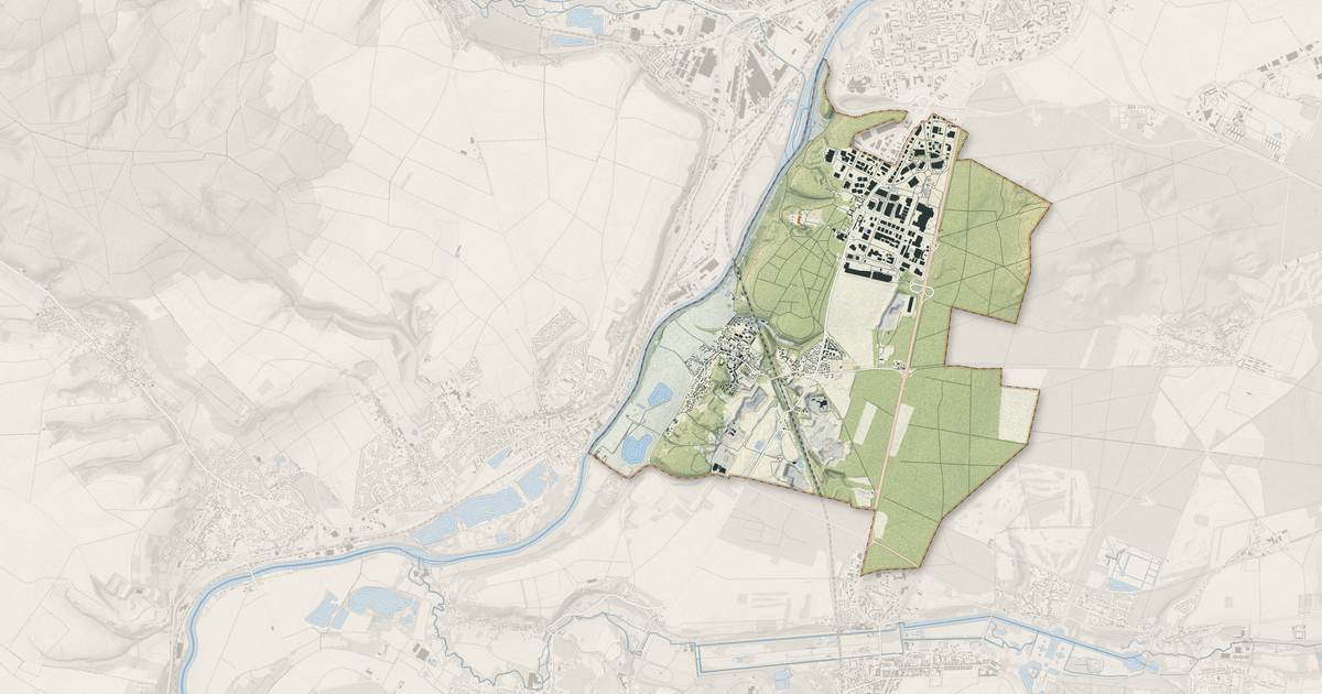 Portrait cartographique de Saint-Maximin : relief, eau, forêts, bâti et voies, calculés à partir des données de l'IGN