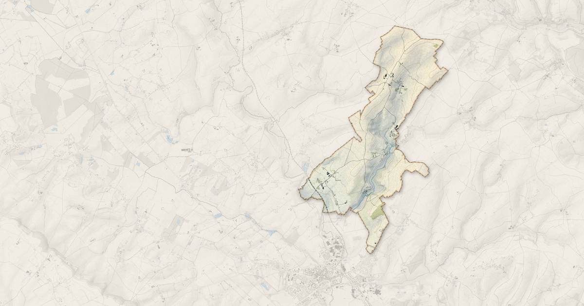 Portrait cartographique de Saint-Quentin-des-Prés : relief, eau, forêts, bâti et voies, calculés à partir des données de l'IGN