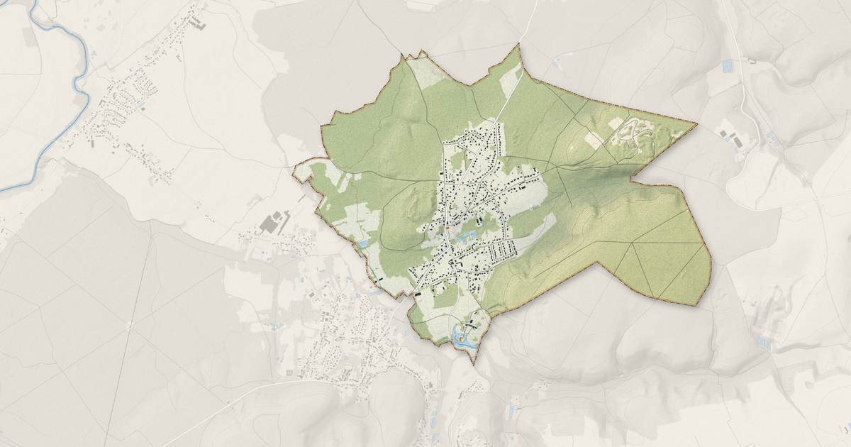 Portrait cartographique de Tracy-le-Val : relief, eau, forêts, bâti et voies, calculés à partir des données de l'IGN