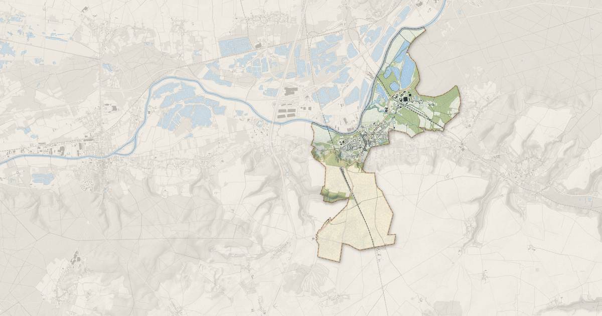Portrait cartographique de Verberie : relief, eau, forêts, bâti et voies, calculés à partir des données de l'IGN