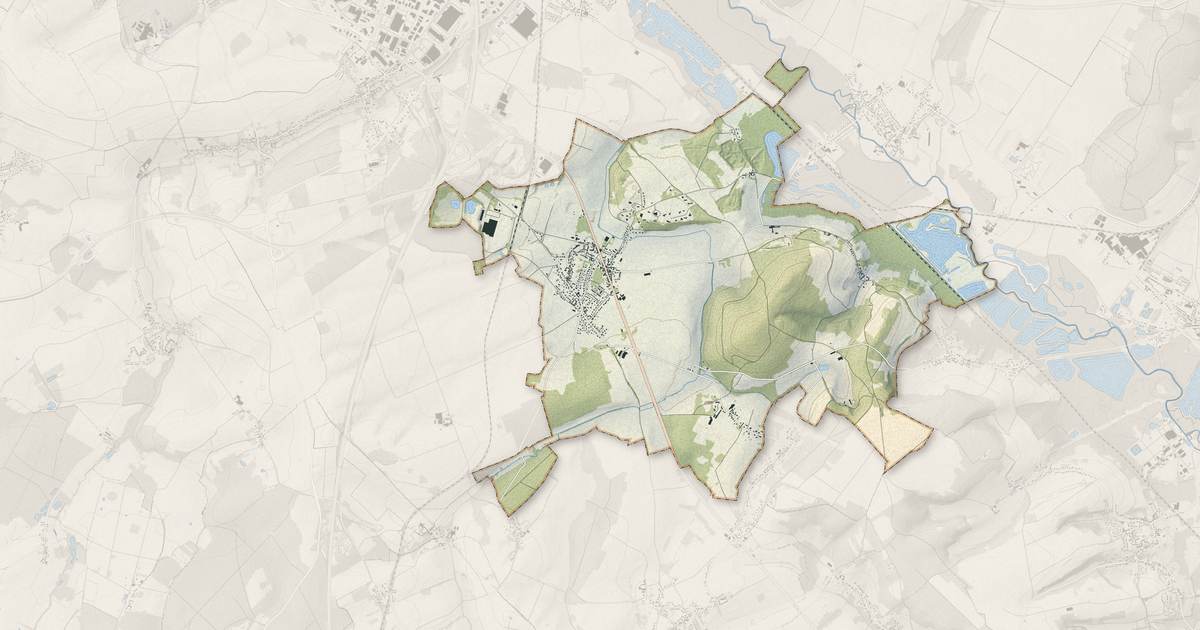 Portrait cartographique de Warluis : relief, eau, forêts, bâti et voies, calculés à partir des données de l'IGN