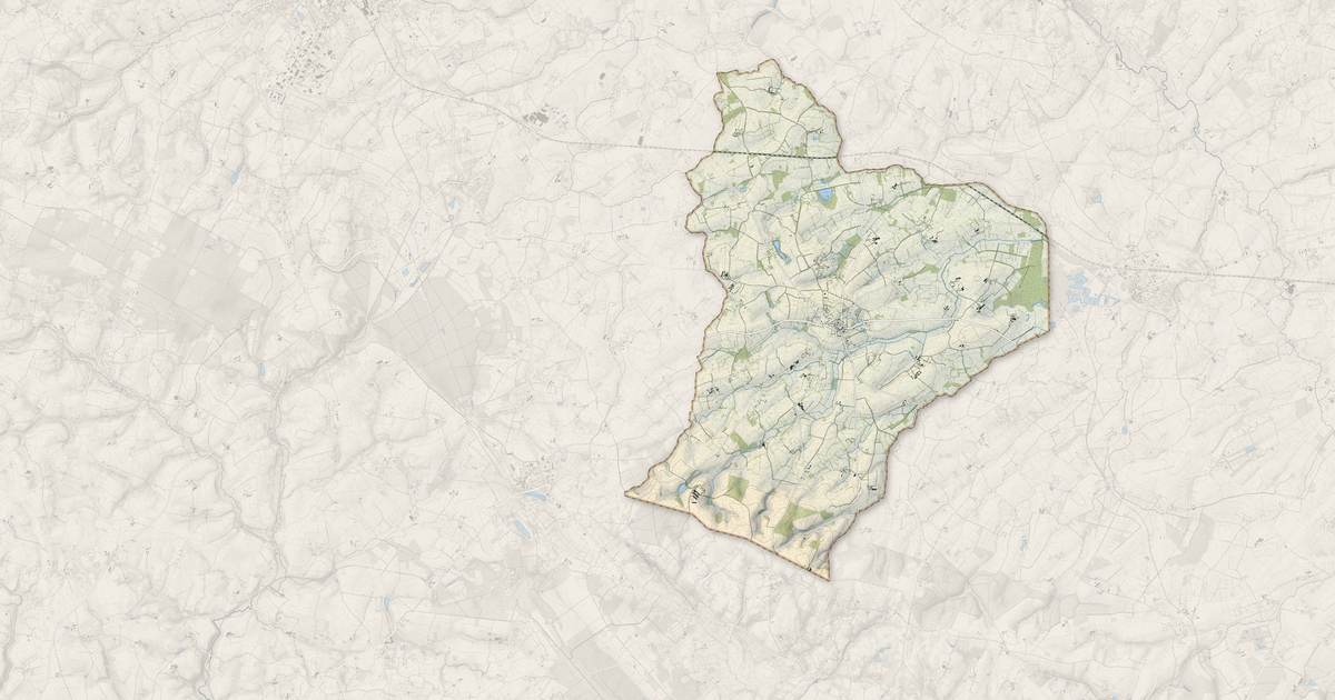 Portrait cartographique de Bellou-en-Houlme : relief, eau, forêts, bâti et voies, calculés à partir des données de l'IGN